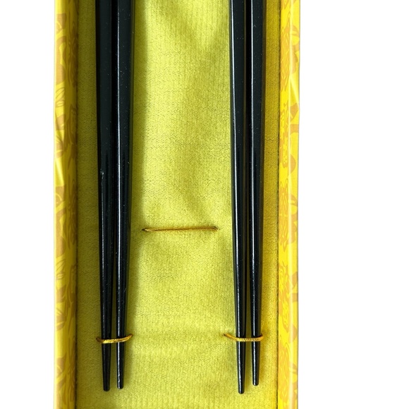 Vintage Chinese Chopsticks NIB Two Pairs Blue Silver w/Birds 9 Inches Gi… - Picture 7 of 8